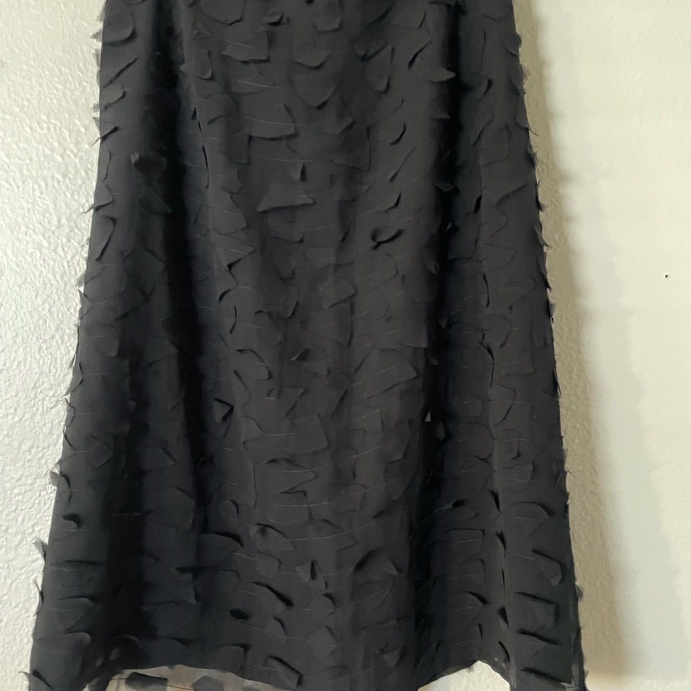 Isda & Co Black Textured Women's Silk skirt-Size 8